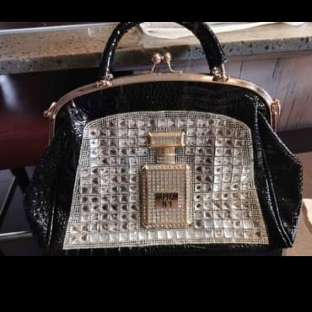 Women's rhinestone bling handbag